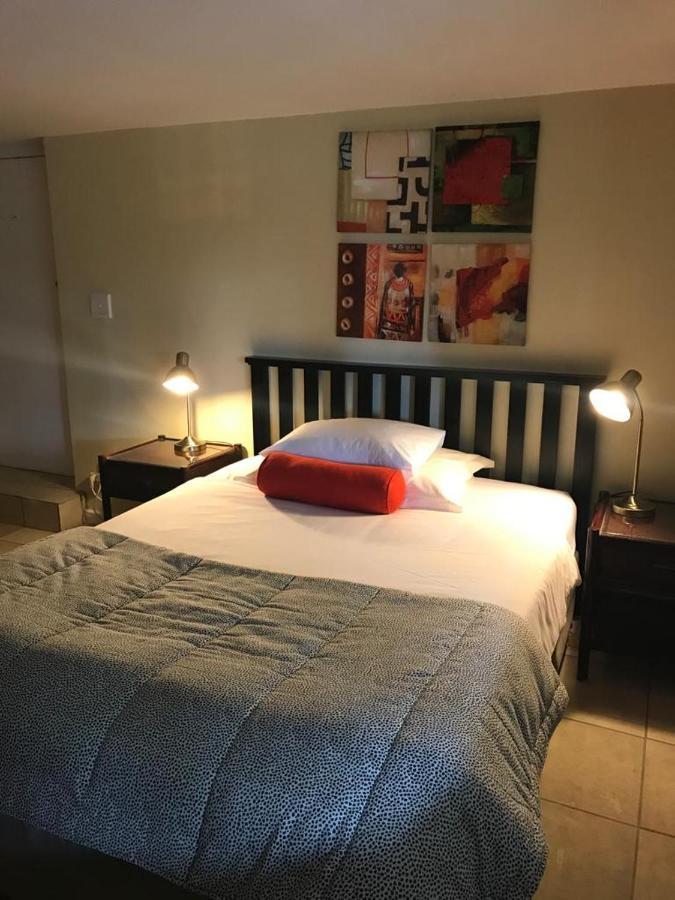 Golf And Garden Guesthouse Somerset West Εξωτερικό φωτογραφία