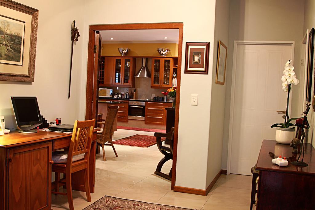 Golf And Garden Guesthouse Somerset West Εξωτερικό φωτογραφία